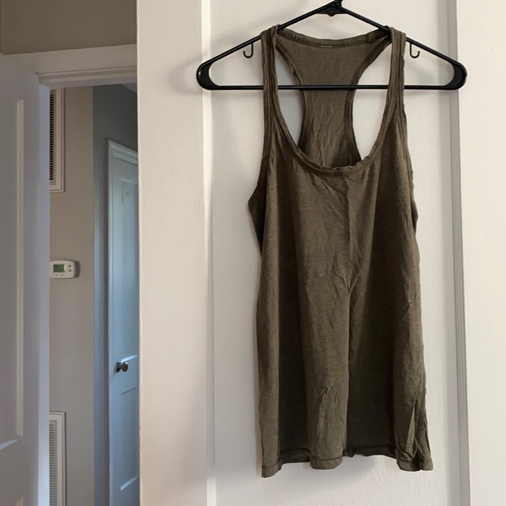 Lululemon tank top